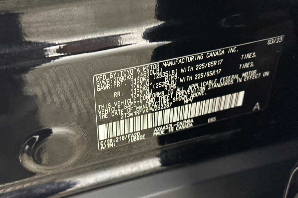 Used 2023 Toyota RAV4 XLE FWD image 35