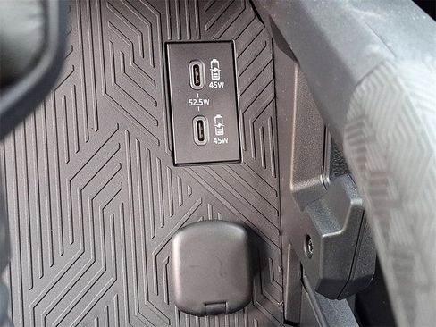 New 2025 Toyota Tacoma TRD Off-Road image 17