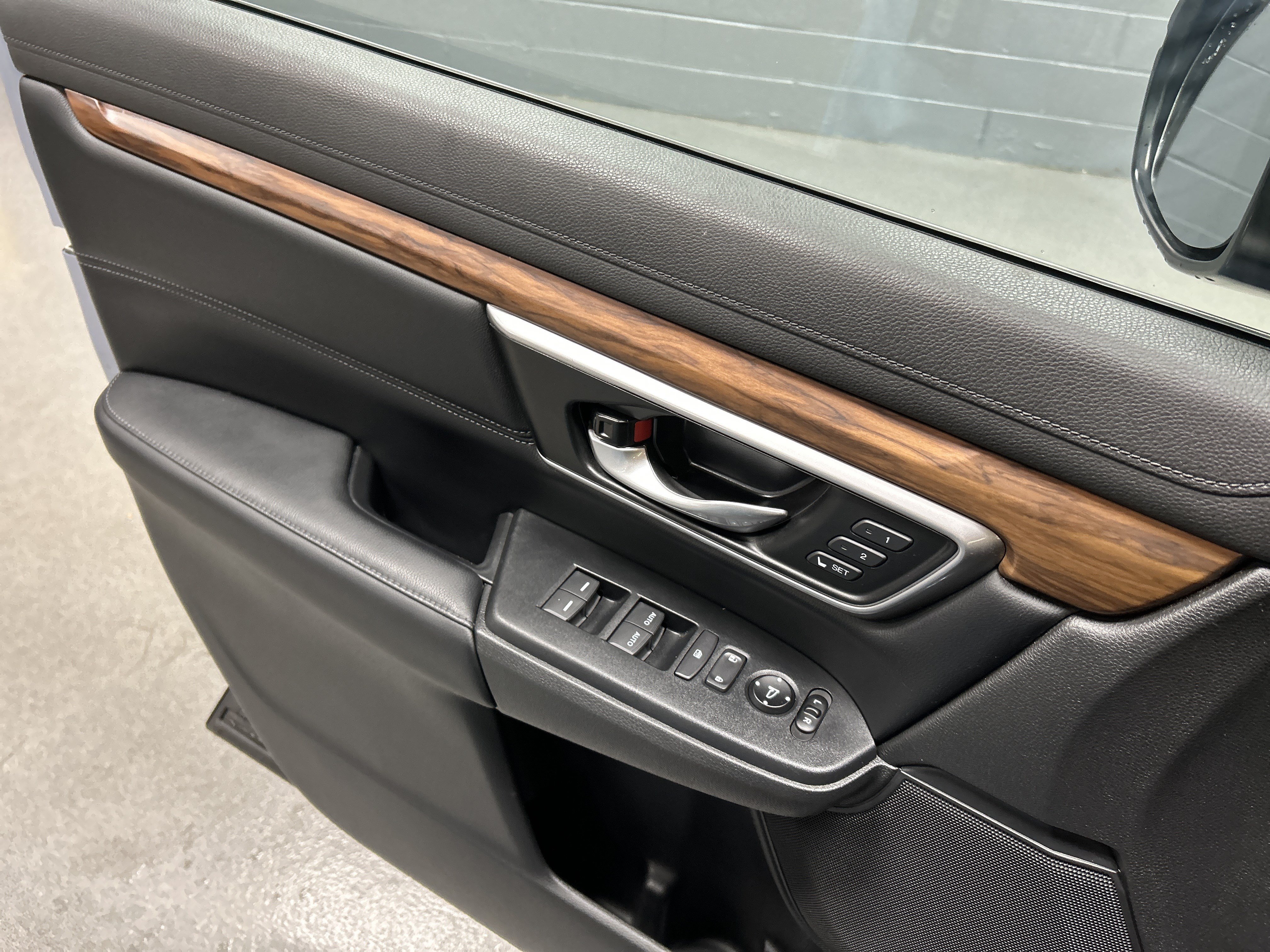 Used 2022 Honda CR-V EX-L image 14