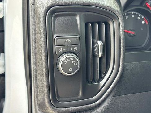 Used 2026 Chevrolet Silverado 1500 W/T w/ Trailering Package RWD image 17
