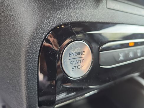 New 2026 Ford Escape ST-Line w/ Tech Pack #1 AWD/4WD image 19