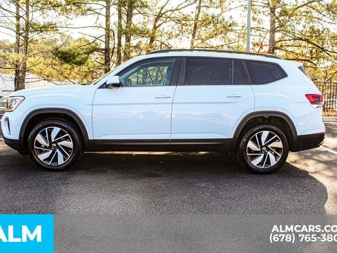 Used 2025 Volkswagen Atlas SE image 7