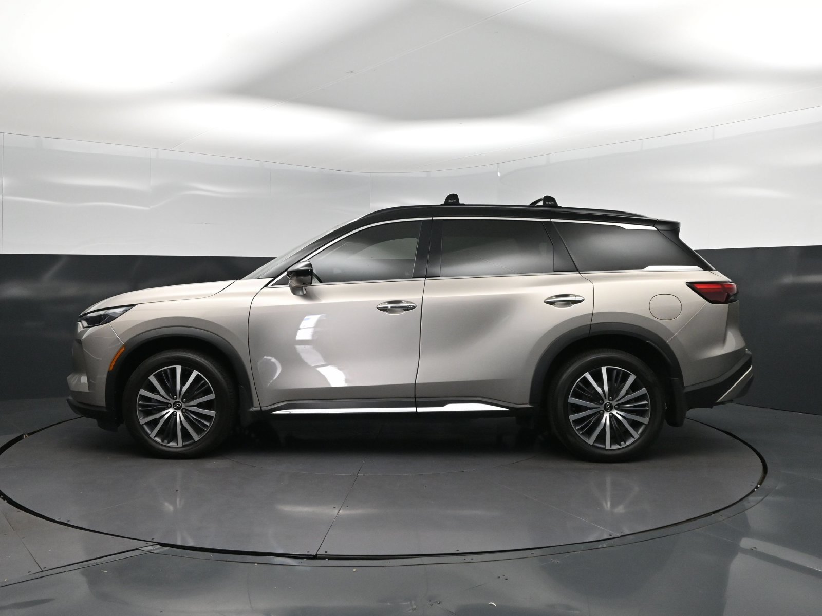 Used 2025 INFINITI QX60 Autograph w/ Cargo Package AWD/4WD image 4