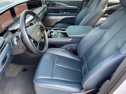 Certified 2025 Cadillac Escalade IQ Sport 2 AWD/4WD image 22