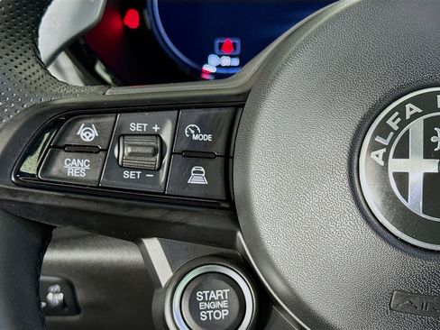 Used 2024 Alfa Romeo Tonale Veloce image 13