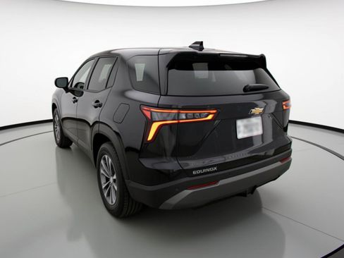 Used 2025 Chevrolet Equinox LT image 6