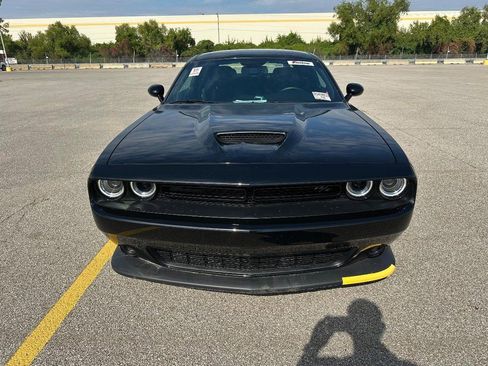 Used 2022 Dodge Challenger R/T w/ Blacktop Package image 10