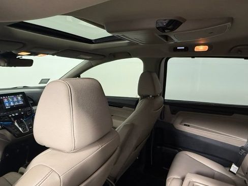 Used 2021 Honda Odyssey Touring image 36