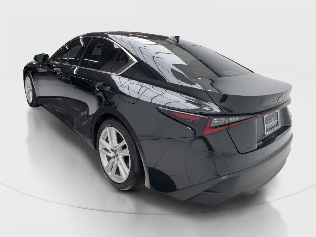 Used 2024 Lexus IS 300 w/ Comfort Package RWD image 10