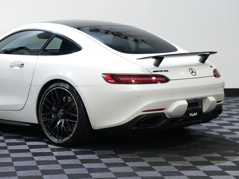 Used 2017 Mercedes-Benz AMG GT Coupe image 17
