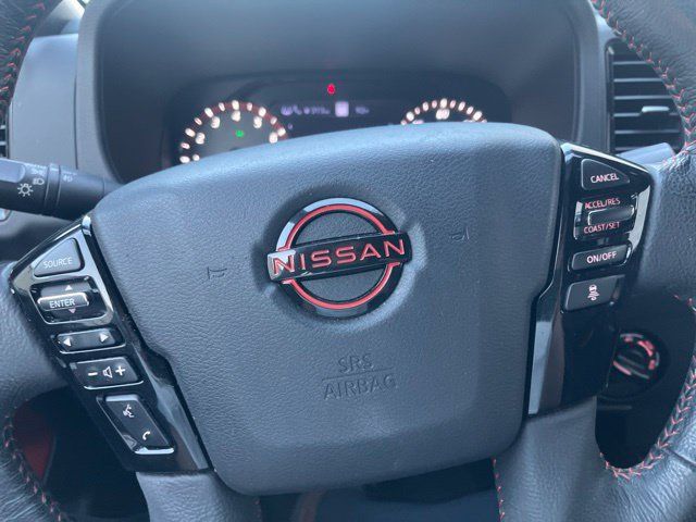 Used 2022 Nissan Frontier PRO-4X w/ Technology Package AWD/4WD image 10
