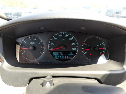 Used 2011 Chevrolet Impala LT w/ Luxury Edition Package FWD image 4
