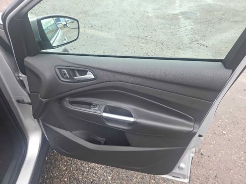 Used 2015 Ford Escape SE w/ Equipment Group 201A image 19