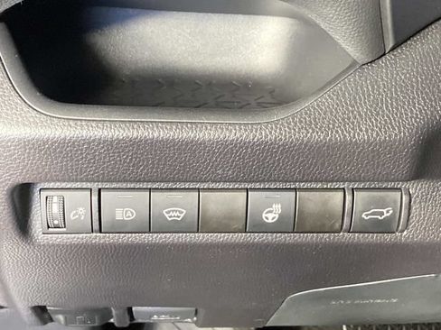 Used 2025 Toyota RAV4 XLE w/ Convenience Package AWD/4WD image 15