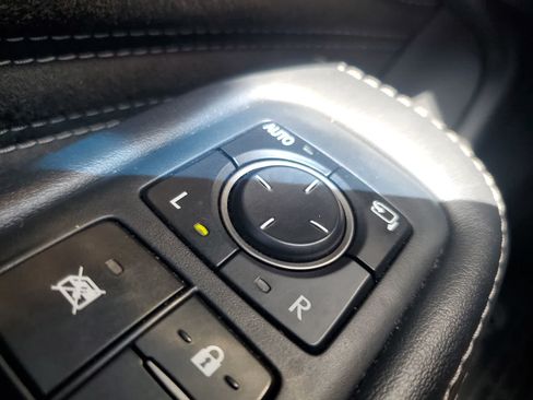Used 2018 Lexus LS 500 F Sport w/ Performance Package RWD image 22