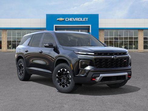 New 2027 Chevrolet Traverse Z71 w/ Enhanced Driving Package AWD/4WD image 7