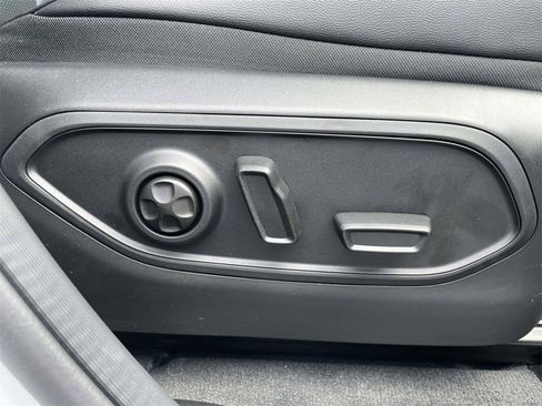 New 2025 Jeep Grand Cherokee L Limited w/ Luxury Tech Group II image 72