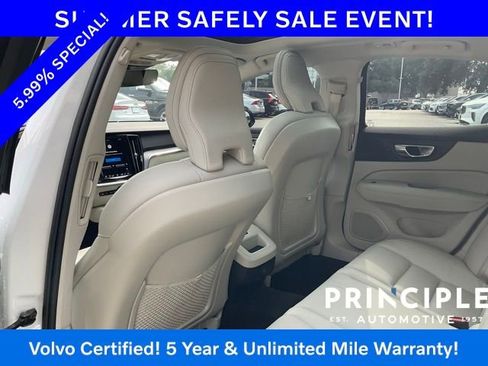 Certified 2025 Volvo S60 B5 Core AWD/4WD image 23