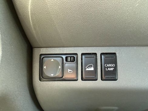 Used 2019 Nissan Frontier SL AWD/4WD image 23