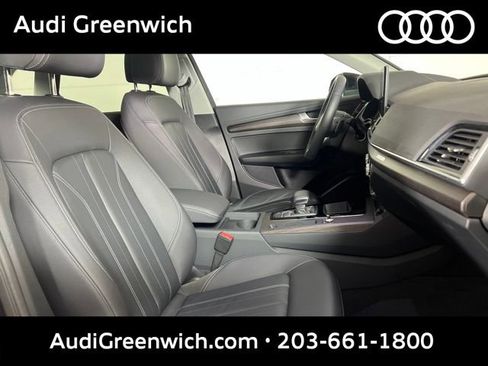 Used 2023 Audi Q5 2.0T Premium w/ Convenience Package AWD/4WD image 12