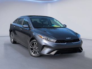 Used 2024 Kia Forte LXS FWD video 2