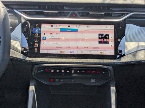 New 2026 Jeep Cherokee Laredo image 18