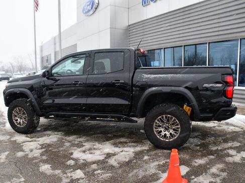 Used 2025 Chevrolet Colorado ZR2 image 3