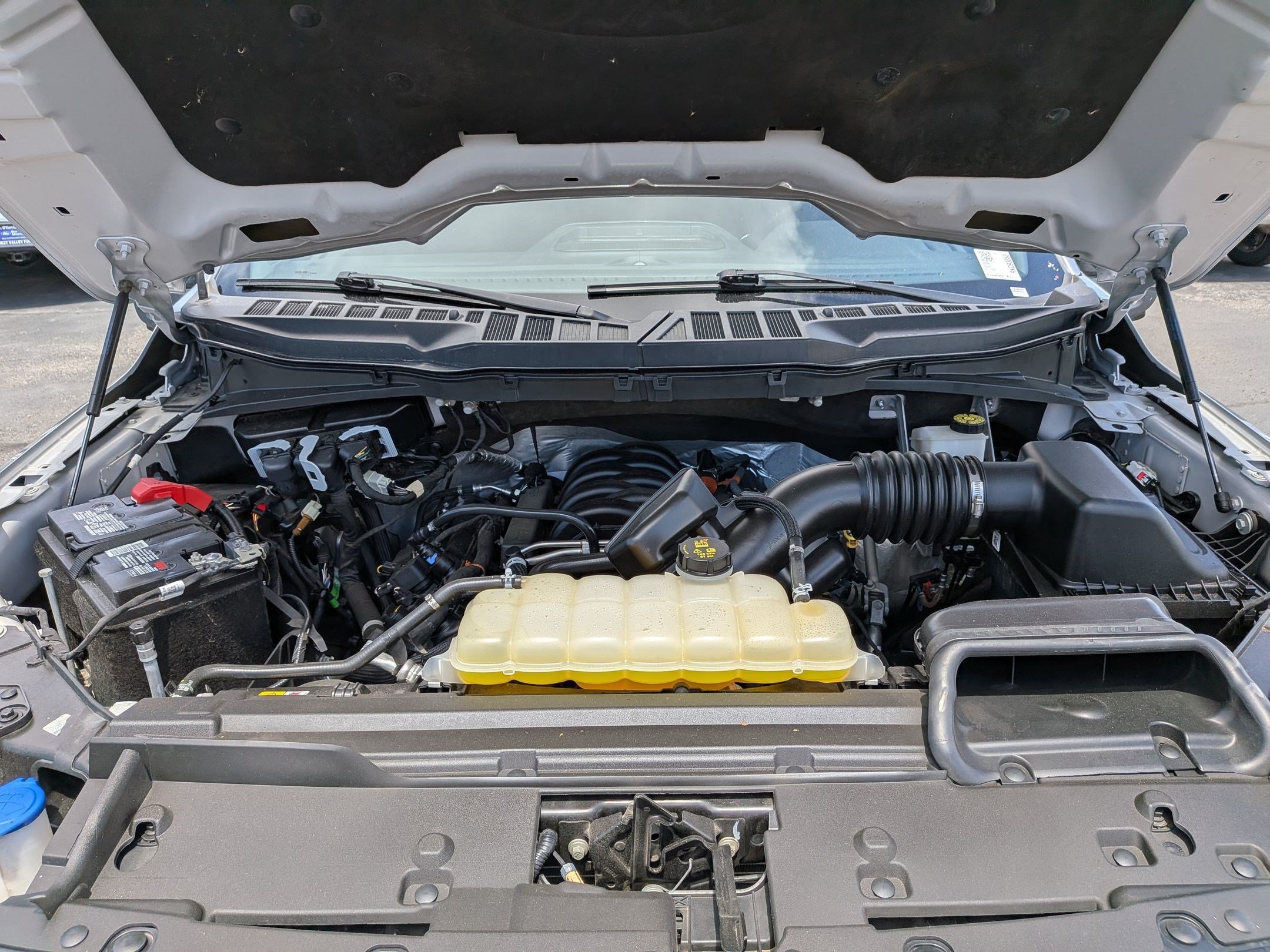 Used 2024 Ford F150 XLT AWD/4WD image 32