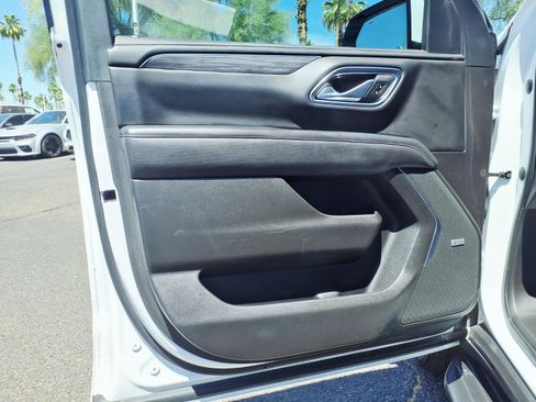 Used 2021 GMC Yukon SLT w/ SLT Luxury Plus Package image 19