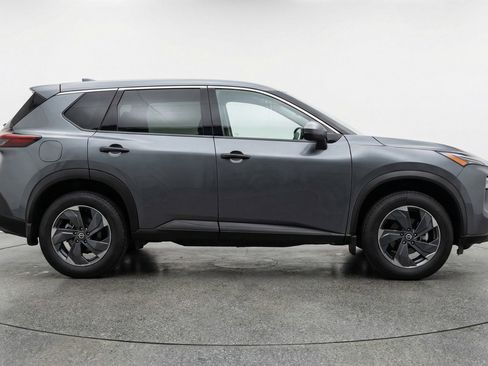 Used 2025 Nissan Rogue SV image 11