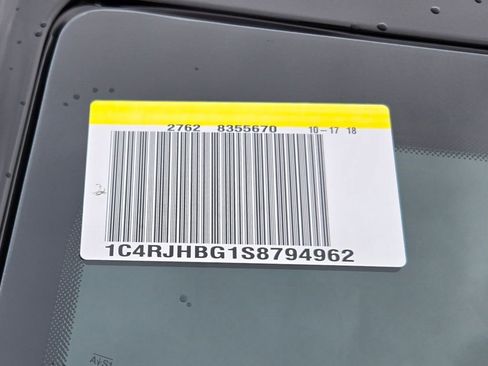 New 2025 Jeep Grand Cherokee Limited image 34