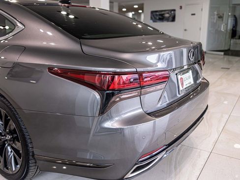 Used 2022 Lexus LS 500 F Sport w/ Accessory Package (Z1) AWD/4WD image 15