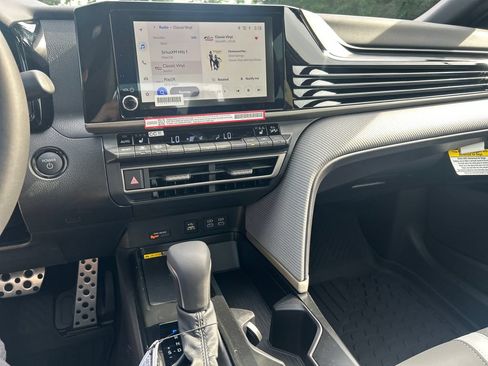 New 2026 Toyota Camry SE FWD image 11