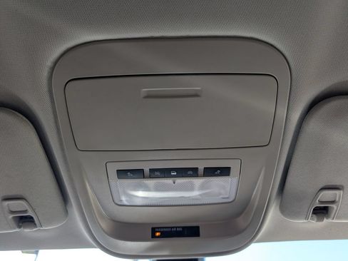 Used 2022 Chevrolet Colorado LT w/ Chrome Appearance Package RWD image 21