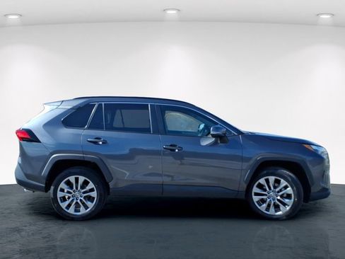 Used 2023 Toyota RAV4 XLE Premium AWD/4WD image 7