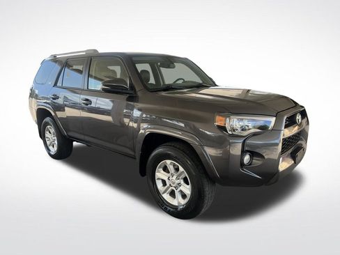 Used 2018 Toyota 4Runner SR5 Premium AWD/4WD image 3