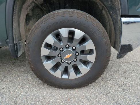 New 2026 Chevrolet Silverado 2500 LT image 11