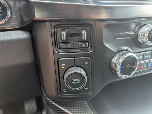 New 2026 Ford F250 Lariat w/ Black Appearance Package AWD/4WD image 21