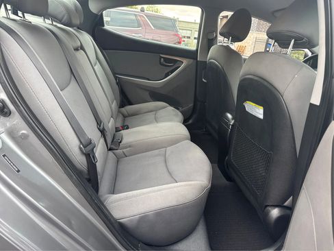 Used 2013 Hyundai Elantra GLS w/ Preferred Pkg image 23