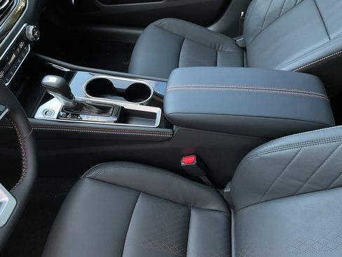 New 2025 Nissan Altima 2.5 SR image 31