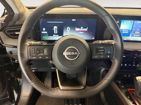 Used 2026 Nissan Kicks SR FWD image 15