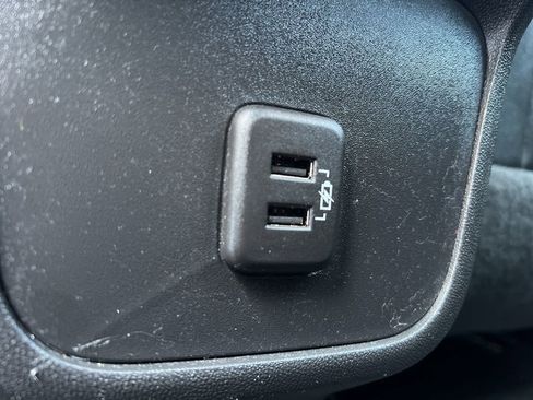 Used 2023 Chevrolet Equinox RS image 29