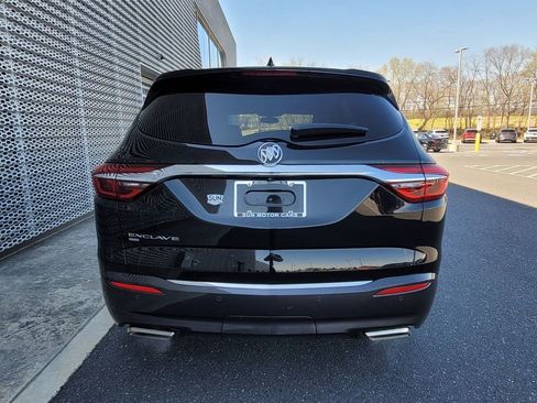 Used 2021 Buick Enclave Essence w/ Sound and Sites Package AWD/4WD image 7