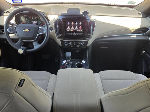 Used 2022 Chevrolet Traverse LS FWD image 16