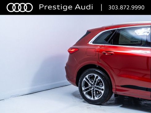 New 2025 Audi Q5 Prestige image 11