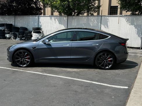 Used 2020 Tesla Model 3 Performance AWD/4WD image 4