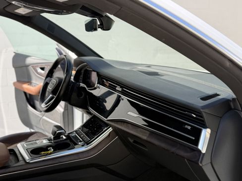 Used 2019 Audi Q8 Premium Plus AWD/4WD image 32