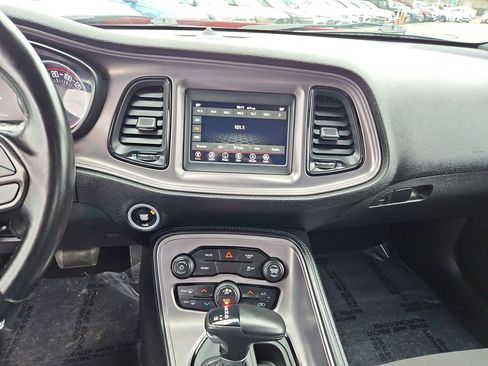 Used 2023 Dodge Challenger SXT image 14