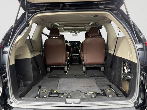 Used 2017 Toyota Sienna XLE Premium AWD/4WD image 17