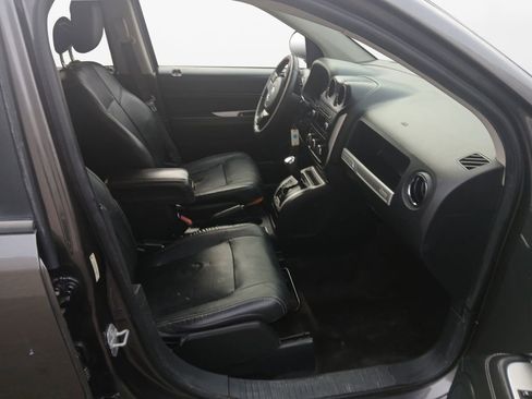 Used 2014 Jeep Compass Latitude image 22